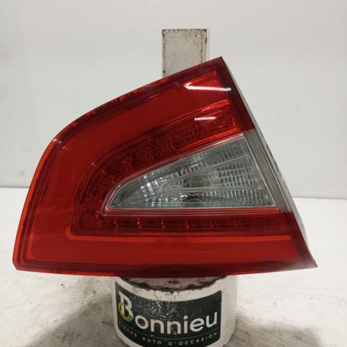 103158412-418d6079-d098-47ec-b944-55798397f231-Piece-Feu-arriere-secondaire-gauche-feux-924012Y500-HYUNDAI-IX-35-PHASE-2-52a7e848c718dd70f4d299d6540cd4fc95a293dd491dae46755aaeaf106dba46_m.jpg
