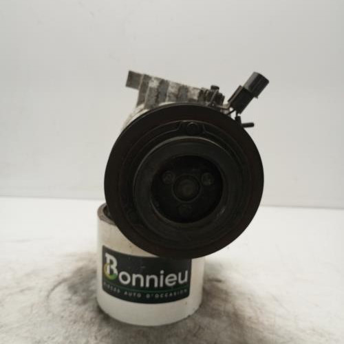 103159090-876ac55d-22bb-496e-933a-b50cf13e8a8f-Piece-Compresseur-clim-977012Y100-HYUNDAI-IX-35-PHASE-2-e5cbb6fedb8303e3ba17713d2beccbef9548937374aa616e8d49d10fb2cd9212_m.jpg