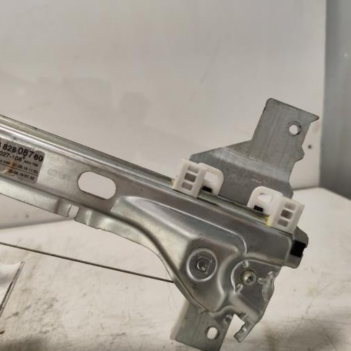103162757-4d83a6ce-16d2-4d7d-b824-8e2c5054f669-Piece-Leve-vitre-electrique-arriere-gauche-1607675380-PEUGEOT-3008-1-PHASE-2-bc59a8a57357cffa24f71403192523127d34dca00104e85594b3959c7787b836_m.jpg