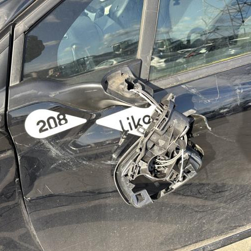 Vehicule-PEUGEOT-208%25201%2520PHASE%25202-2019-ff0921dc1b7f5209ffc50ee404277dcddc8b38bcaab56b9945ae86654f30db1c_m.jpg