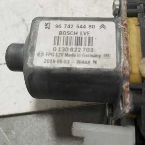 103177918-9badfedf-a7ed-4c37-989b-b2c1d7c80eb7-Piece-Leve-vitre-electrique-avant-gauche-9673154480-PEUGEOT-208-1-PHASE-2-5ff905765139f37082e3487b6526612d0b9ad4f0d4085944cab0575c3fcaa4fb_m.jpg