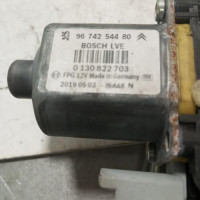 103177918-9badfedf-a7ed-4c37-989b-b2c1d7c80eb7-Piece-Leve-vitre-electrique-avant-gauche-9673154480-PEUGEOT-208-1-PHASE-2-5ff905765139f37082e3487b6526612d0b9ad4f0d4085944cab0575c3fcaa4fb_m.jpg