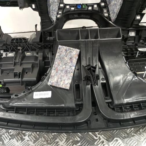 103177927-e90ab3a0-b137-4c87-8b0e-779678573089-Piece-Planche-de-bord-complete-16077378ZD-PEUGEOT-208-1-PHASE-2-9f21e1e1aa72ea5378ee5b76b78bacf75a4b63be38dabef3811d0ca8306a6067_m.jpg