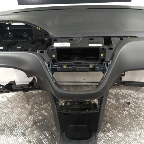 103177927-99828220-f719-4003-a076-a588c816c6f9-Piece-Planche-de-bord-complete-16077378ZD-PEUGEOT-208-1-PHASE-2-a0216a8348f2547ec55329d422c1bf048dfed8932ed6d8b3ca010f5ae4dbd613_m.jpg