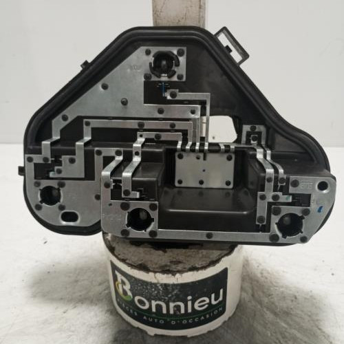 103179619-5dd869a3-f371-4f00-af84-c5501099beea-Piece-Platine-feu-arriere-gauche-CITROEN-C3-3-PHASE-1-59f48bd2e6f88f3d0c255cba37053017745d342284501d4892d04ed64e659786_m.jpg