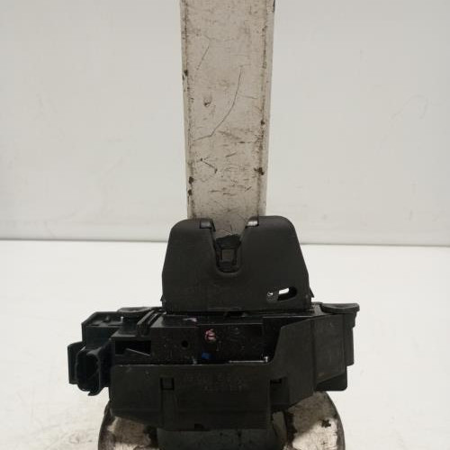 103180010-b8f2c16a-5bc2-46fc-8fd9-fcc25773beff-Piece-Fermeture-centralisee-coffre-9816195380-CITROEN-C3-3-PHASE-1-ba8edd2578318ca3f13e0ebc7e58537d47a320dfecf190da0bebe0f4e5957d4d_m.jpg