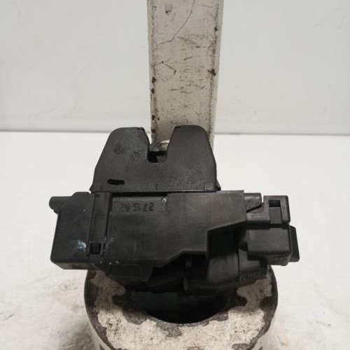 103180010-0d6e496d-b47d-4c5c-9cc3-ee2175d47845-Piece-Fermeture-centralisee-coffre-9816195380-CITROEN-C3-3-PHASE-1-aa81fd5505c7f364f381456858af819e6a0006287b8d2e5e834f4d52531dd769_m.jpg