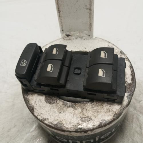 103180011-2cdd67ed-952d-4ce6-b6ad-dd03d9389845-Piece-Interrupteur-de-leve-vitre-avant-gauche-98148907ZD-CITROEN-C3-3-PHASE-1-98fb7d00f82f7219998316d37dc670754a96d9c119aa2666482a9b1f4f33ba80_m.jpg