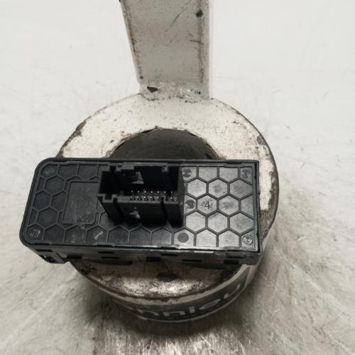 103180011-a72b59d6-3023-47ea-b1e1-dd35f6467628-Piece-Interrupteur-de-leve-vitre-avant-gauche-98148907ZD-CITROEN-C3-3-PHASE-1-5dfef8affe4bb08100ef7ea9a333daa20032e0e0da5501757421e348a3d8e55e_m.jpg