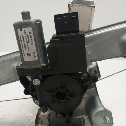 103180015-bc3d74ce-800b-47e3-9254-905062d28f28-Piece-Leve-vitre-electrique-avant-droit-9840154280-CITROEN-C3-3-PHASE-1-dcd5d770759cd8966a12dcb52e165fd8afebeeb2c8a3ab92f1049e083f7cb4f8_m.jpg