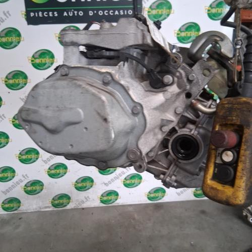 103180389-90ba94fe-263d-4c0c-867d-11ad0b9b7b4c-Piece-Boite-de-vitesses-1643634980-CITROEN-C3-3-PHASE-1-099588ab9097e22a788fe396d4a68a995077d1b145e760aa97508da5069bb5a9_m.jpg