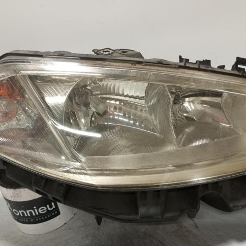 103264508-305a9963-50df-4f14-a077-d43b9e04773c-Piece-Optique-avant-principal-droit-feuxphare-260108053R-RENAULT-MEGANE-2-PHASE-1-22c0c5ff080cc7e0572b44363c192c61ed677de3069ab097cd0006334793f8c4_m.jpg
