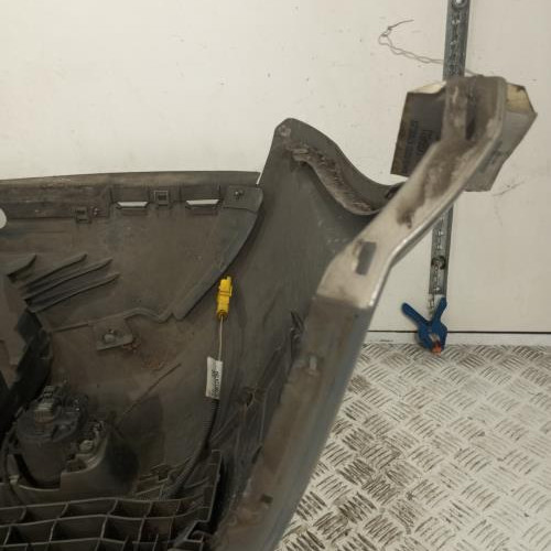 103264511-f9c1a91b-4895-4c22-86c8-14833a2f6e2f-Piece-Pare-choc-avant-620226236R-RENAULT-MEGANE-2-PHASE-1-6ecb0a0b1fb591f620e45493627066b63c5e3ab58333e2211eb392137f25213b_m.jpg
