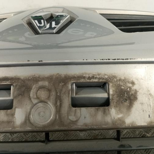 103264511-0fb2a878-ec67-4e7a-8ffb-e2ac94ca5ce9-Piece-Pare-choc-avant-620226236R-RENAULT-MEGANE-2-PHASE-1-eb28559ffce78870fb62596a48f9c4d8883913833534e98b76e16539d0f04430_m.jpg