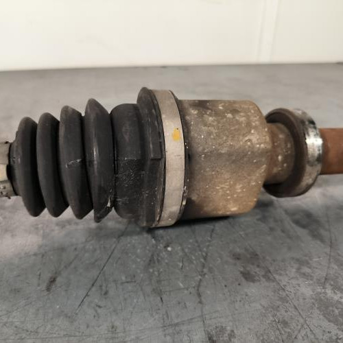 103265612-614ee23b-55d9-4887-bd02-cf0354c798c8-Piece-Cardan-droit-transmission-8200613827-RENAULT-MEGANE-2-PHASE-1-b15aa1532d93fe60a69e2d5c230f17901e1d8ca05f48dcf66b76e0ed29ce4a47_m.jpg