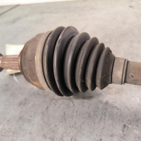 103265612-07866785-6d57-4bce-b816-5ce81dee9d66-Piece-Cardan-droit-transmission-8200613827-RENAULT-MEGANE-2-PHASE-1-3d61756e080b02f950fcd8b4f5edf9bc7627f2c5f776c4ce2c2c4524f3f6dac9_m.jpg