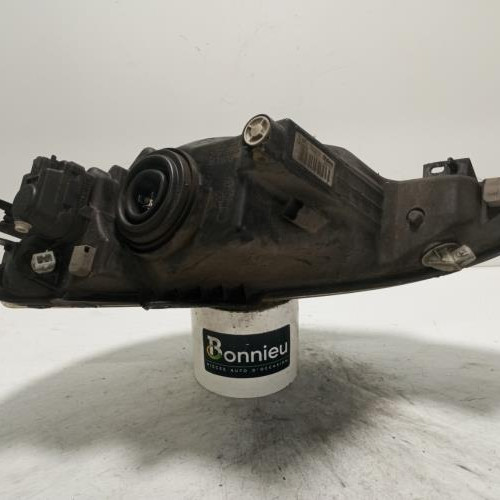 103266878-c6a9aab0-0af3-4d59-bf9f-6cb7de94d433-Piece-Optique-avant-principal-droit-feuxphare-6205S7-PEUGEOT-206-PHASE-2-571796422ddfc12b1dd0b8dc10fbd76a77e2639efb3cb37c0afaee57d41be651_m.jpg