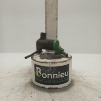 103267198-6df73157-d7e1-4b5e-a6cb-ff82084d107f-Piece-Pompe-lave-glace-avant-643460-PEUGEOT-206-PHASE-2-e0ebf18c476e033da54d6dffeefb03bc792fd10294fcf77128046737c7a7df0f_m.jpg