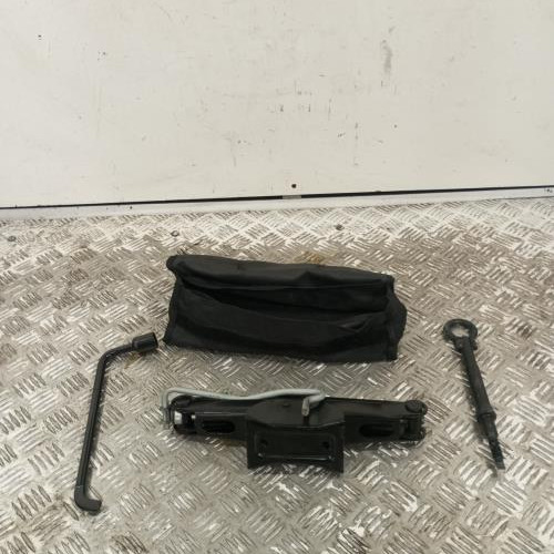 103399227-e70ed412-d90e-4d6d-8a46-e3221c7247e4-Piece-Cric-Ensemble-depannage-9842859880-CITROEN-C3-3-PHASE-1-9aea8ed58027dddf6a5fb7d7f78b7f127a0f6c1c34b690658ca8f89e62bf55e4_m.jpg
