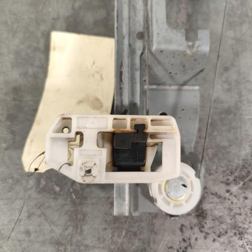 103522213-434cb7c5-560c-444c-b7f0-0c8bb889efc1-Piece-Leve-vitre-electrique-arriere-gauche-8201010935-RENAULT-GRAND-SCENIC-2-PHASE-2-823818a2a82c98dcfd53ca95194fc310e9b7e6ddc4dbc1752a84c15850a2d979_m.jpg