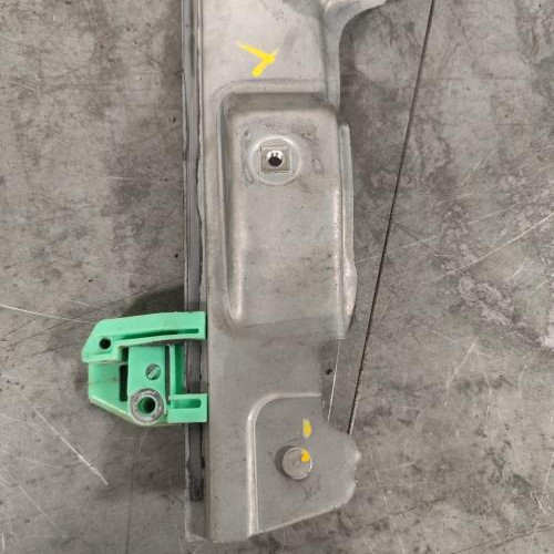 103522214-adae3511-acaa-48de-871d-94b339cc095b-Piece-Leve-vitre-electrique-avant-droit-8201010936-RENAULT-GRAND-SCENIC-2-PHASE-2-888acb1b9bd18a23ef38d5316b1b628b90a24784246ec7030efdf93048ace2d3_m.jpg
