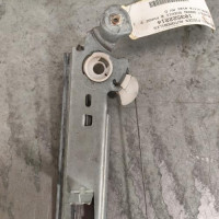 103522214-f3cb1fcc-3923-474f-820a-e481b16ad6b1-Piece-Leve-vitre-electrique-avant-droit-8201010936-RENAULT-GRAND-SCENIC-2-PHASE-2-df2d0279f9b29bad717a1a7f2940ccf7f37ea015d63edd515663d335150c9d4d_m.jpg