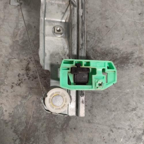 103522214-6562ded4-6012-46f9-a620-8ea1cac5af66-Piece-Leve-vitre-electrique-avant-droit-8201010936-RENAULT-GRAND-SCENIC-2-PHASE-2-78a4efb413c7f0eed1074332ee4afd578401ab5091d9d57f093726afd1ea65b8_m.jpg