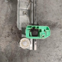 103522214-6562ded4-6012-46f9-a620-8ea1cac5af66-Piece-Leve-vitre-electrique-avant-droit-8201010936-RENAULT-GRAND-SCENIC-2-PHASE-2-78a4efb413c7f0eed1074332ee4afd578401ab5091d9d57f093726afd1ea65b8_m.jpg
