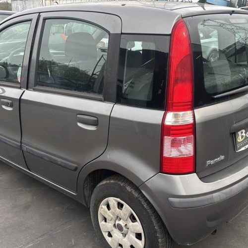 Vehicule-FIAT-PANDA%25202%2520PHASE%25202-2010-19fe238159f22c1dc9ee86f2fd02dacc4ffed59ed5ec1527ff9960b29a00d20c_m.jpg
