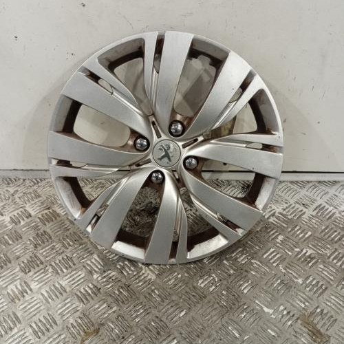 103618135-75c9662d-c577-41ab-999d-8a4717097e4d-Piece-Enjoliveur-9673846377-PEUGEOT-208-1-PHASE-1-d771338eb6adba9b72084000c022cf90b7c1b6150c9c80d4824c14eeeb344982_m.jpg