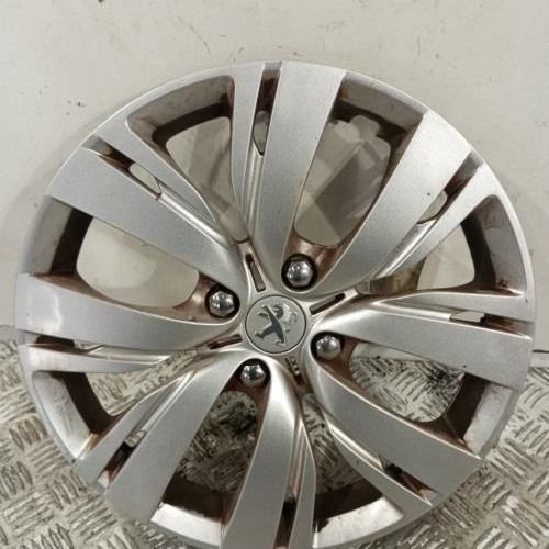 103618135-2708801e-9844-4d21-aa3f-79019a71f622-Piece-Enjoliveur-9673846377-PEUGEOT-208-1-PHASE-1-2671c29394bbaf7e238b41a7ecbce81a4efa117d6b7e2684941a60b019121d35_m.jpg