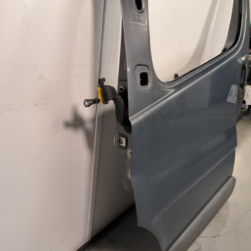 103652875-fe737a99-b562-4c1a-a2d2-10de73443836-Piece-Porte-avant-gauche-93194149-OPEL-VIVARO-1-PHASE-2-112a7704ba544cd1884fcac8fdc61bd2e6d5c5eefb12b293fae24be490893205_m.jpg