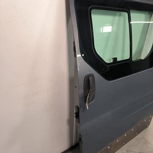 103652877-6ffa946d-2ef8-440e-81e7-b6b91f8c3db2-Piece-Porte-laterale-gauche-91160007-OPEL-VIVARO-1-PHASE-2-ba24bd689c2787335b4dc36ed53169f55a06bc51a7809de9fb90882712fb68b0_m.jpg