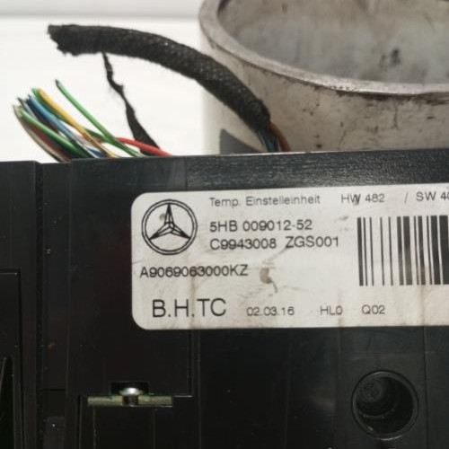 103664856-49b50abb-2a95-4ac2-9359-54edf6fc9222-Piece-Commande-chauffage-A9069063000KZ-MERCEDES-SPRINTER-2-PHASE-1-24ca15043b9d29a88b8196ab2de4486cf3a1335adb2e819b690d99ca52d24082_m.jpg