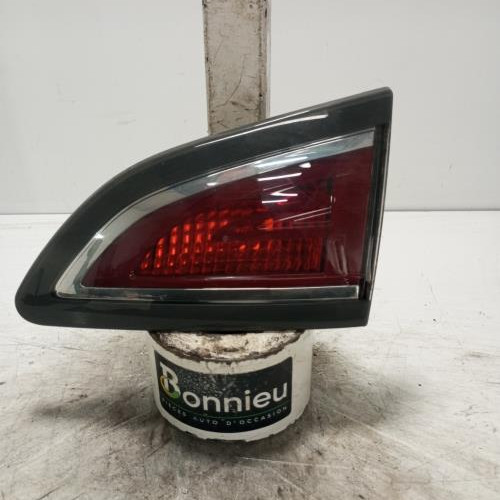 103726099-78663528-d86d-41d0-a8ae-f60f102af9f4-Piece-Feu-arriere-secondaire-droit-feux-265502369R-RENAULT-SCENIC-3-PHASE-3-887e3192001534ad5048d3e492859d2ce3e4c2aeaddcd58301269fed0f1fb1fa_m.jpg