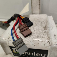 103734830-e0b78020-915c-4450-aed4-2ff47cc8e0ca-Piece-Commodo-phare-625369-PEUGEOT-106-PHASE-2-2361b7903c5673e5ba94d6a7905da8cfef5a5920c3409a7d3a810c0f950f7ae0_m.jpg