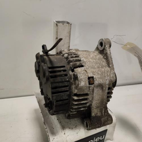 103735039-d16a4dca-7cca-4d53-ae46-cab0aa89b4bc-Piece-Alternateur-57056M-PEUGEOT-106-PHASE-2-5384de95d580a56a59cf356a83b6345c2fcd2cd1419e804502573ef623188fa6_m.jpg