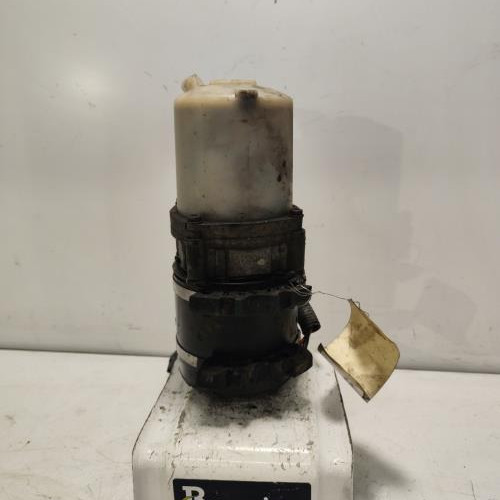 103735054-bffbb247-efd5-4a2a-b592-c4039b9b2d89-Piece-Pompe-de-direction-4007AZ-PEUGEOT-106-PHASE-2-8dc8f6e61de40ed1efc1e39d961f674beb83797e271a43e2d7deb80bb71a07f6_m.jpg