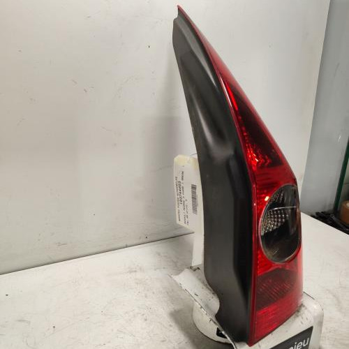 103744053-f11edbeb-4b18-4ad9-87de-601199484141-Piece-Feu-arriere-principal-droit-feux-8200142683-RENAULT-MEGANE-2-PHASE-1-BREAK-104ddfd0eb3d9a466bec9a89a9fec35a2aa8d3e5e06ae1f56126a5baa6ee5b41_m.jpg