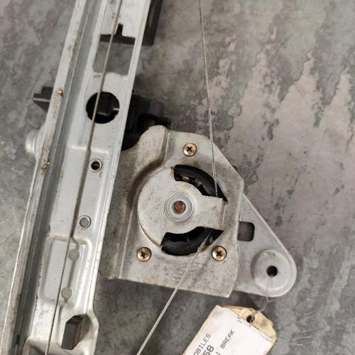 103744658-60a32a75-0275-4e21-b2c8-732416fc952a-Piece-Leve-vitre-electrique-arriere-gauche-8201010924-RENAULT-MEGANE-2-PHASE-1-BREAK-faa1ba9e8a82e9a189f8719526d1929dffbc23c71ec9ad2ffe7a261023d3a982_m.jpg