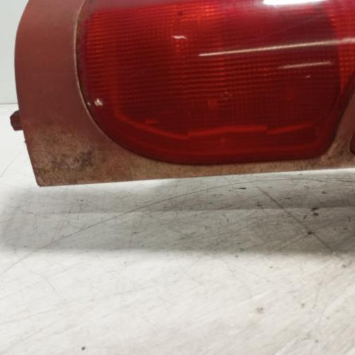 103748228-c2638873-00bd-4979-a6ec-46452063e39a-Piece-Feu-arriere-principal-gauche-feux-7700308715-RENAULT-KANGOO-1-PHASE-1-665e38174819061d253952faa195133a8d32ad45f0f55ed75bc1a24352fc2bc0_m.jpg