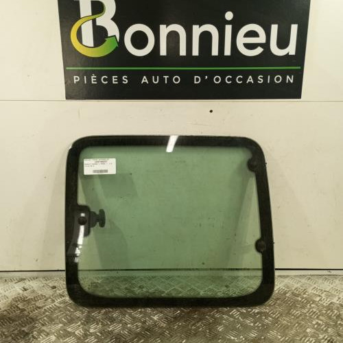 Vitre arriere gauche