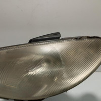 103819950-252addac-dd3b-40ce-bf9f-11b889df99ee-Piece-Optique-avant-principal-gauche-feuxphare-6204S7-PEUGEOT-206-PHASE-1-6621fbe9c1edca36d7f020e6b853f3546b7c37a9258f942b27f18e68c3a7a458_m.jpg