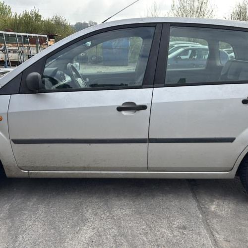 Vehicule-FORD-FIESTA%25205%2520PHASE%25201-2003-05b2b4eeae73fec8841bbfd4ef363585e4bdf22351fed0be3bb0a70aabc43441_m.jpg