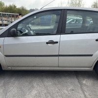 Vehicule-FORD-FIESTA%25205%2520PHASE%25201-2003-05b2b4eeae73fec8841bbfd4ef363585e4bdf22351fed0be3bb0a70aabc43441_m.jpg
