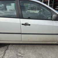 Vehicule-FORD-FIESTA%25205%2520PHASE%25201-2003-9a67ab7aae5b340fc8f42808e22c8273253030e6cb281ee8d0f60a7283ea859b_m.jpg