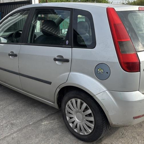Vehicule-FORD-FIESTA%25205%2520PHASE%25201-2003-b6369f3f158c8a7248b2a2e34173cebfad524ac4ea52a06a8df07586ec9c9a72_m.jpg