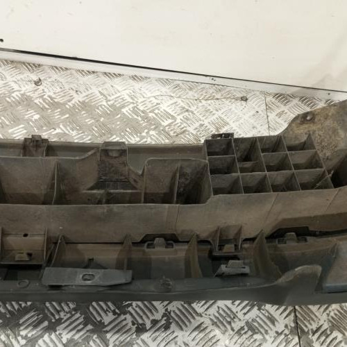 103910608-5cbb2402-9bb5-4503-bf83-1dbe1931ea48-Piece-Pare-choc-arriere-7701473628-RENAULT-CLIO-2-PHASE-2-d9d153fc4bc1985040165cce80ff2b8bf3fe584d166161f10e79008d35c74b23_m.jpg