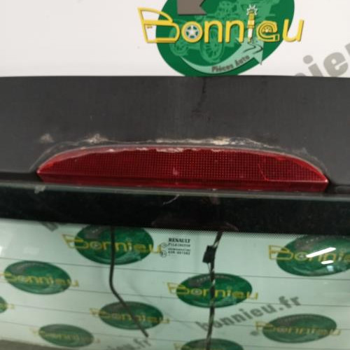 103915830-e54d9bb5-0dc8-4d12-80cf-fb19a38dcda4-Hayon-arriere-7751477610-RENAULT-CLIO-2-CAMPUS-PHASE-1-91418feb303e7d23d5630973b124eb6519dbacd5e9c7698ae89e35ebcae92c1e_m.jpg