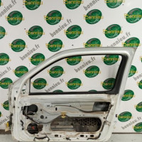 103915847-cf714a3c-a35d-46b0-ab1d-ccb6b2424479-Piece-Porte-avant-droit-7751474992-RENAULT-CLIO-2-CAMPUS-PHASE-1-22dfc4b5833ae2316383d2bc6e0294b24972a72297e89d5f8edc7a5785296057_m.jpg